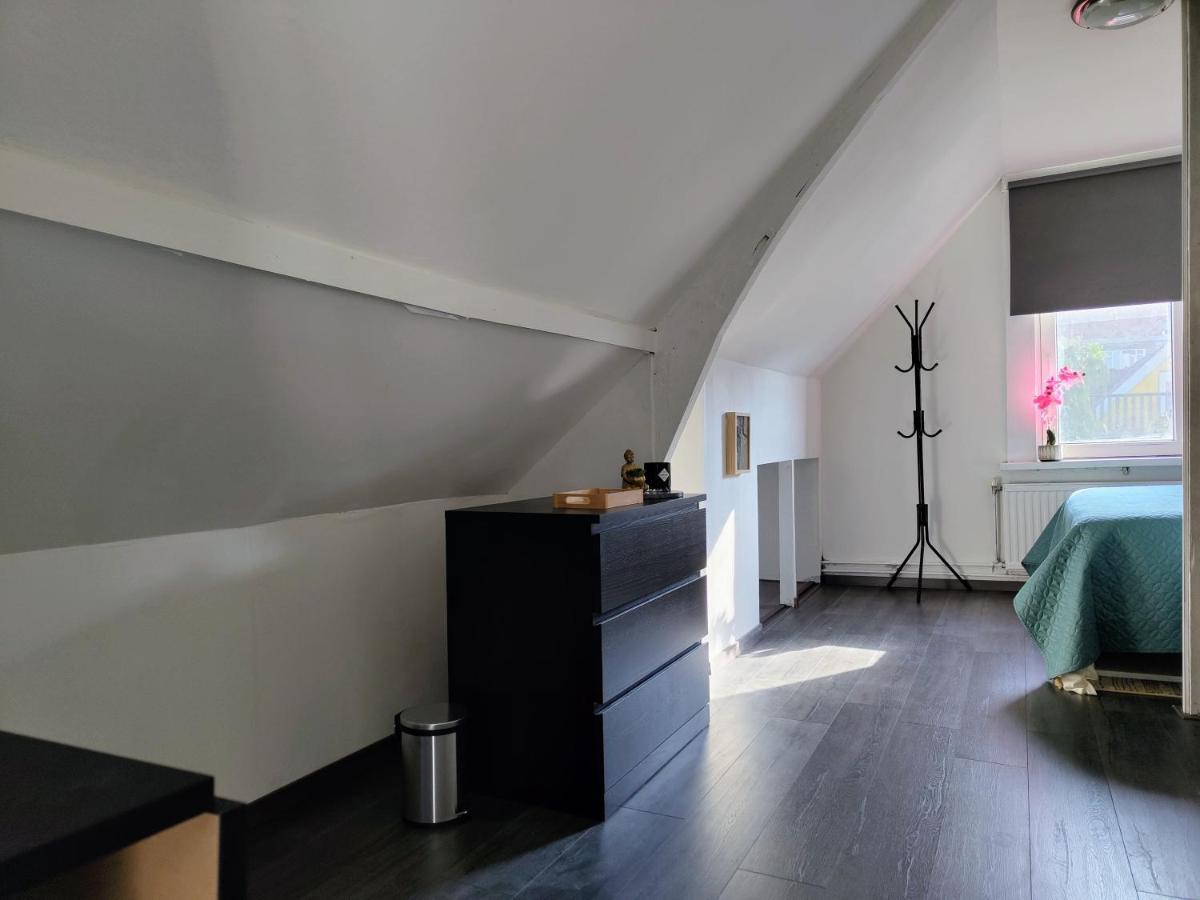 The Diesel Bed And Breakfast Rotterdam Eksteriør billede