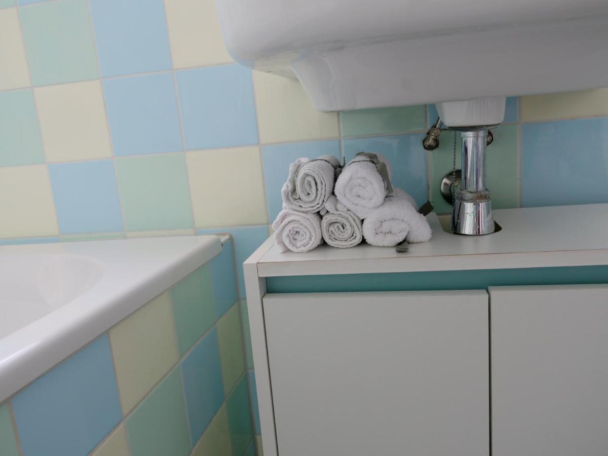 The Diesel Bed And Breakfast Rotterdam Eksteriør billede